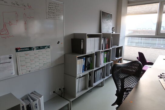 Reolsystem MUUTO Stacked uden indhold