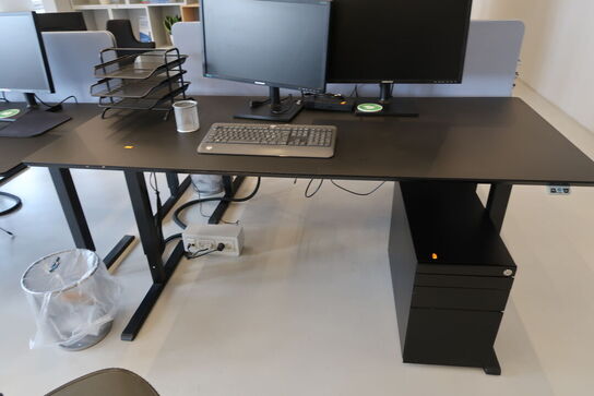 El. hæve/sænke skrivebord uden indhold med skuffemodul