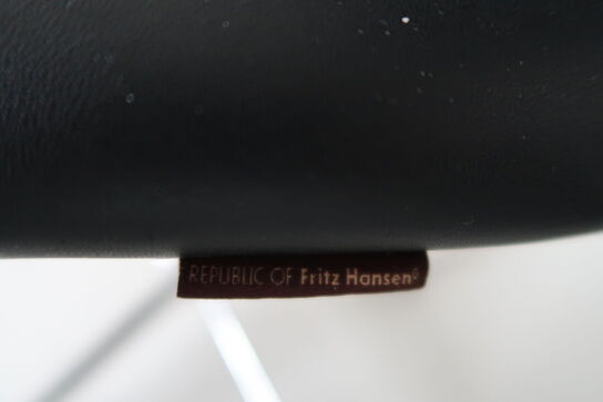 Kontorstol OXFORD lav ryg af Arne Jacobsen