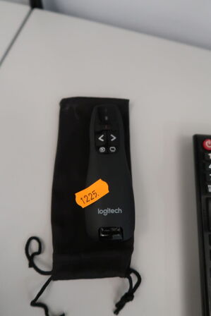 Konferencetelefon LOGITECH med højtalere og fjernbetjening