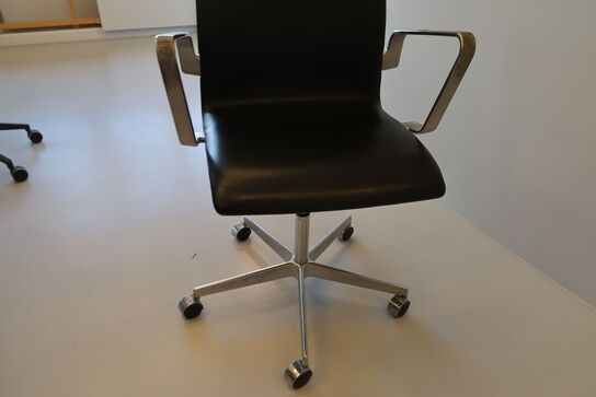 Kontorstol OXFORD lav ryg af Arne Jacobsen