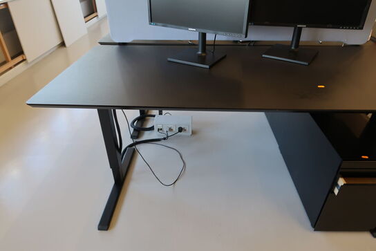 El. hæve/sænke skrivebord uden indhold med skuffemodul