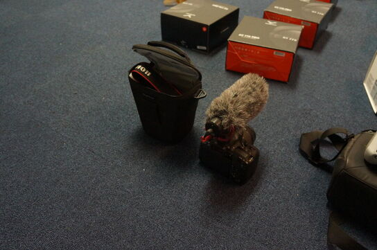 Kamera inkl. Mikrofon CANON EOS 77D