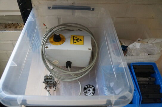 3 stk. reoler inkl rullebord