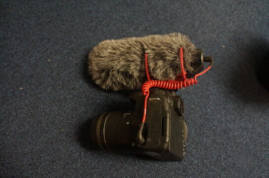 Kamera inkl. Mikrofon CANON EOS 77D