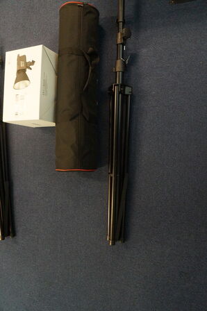 Projektør inkl. Stativ AMARAN 200xs