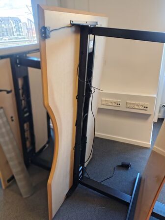 Fem hæve/sænkeborde assorterede