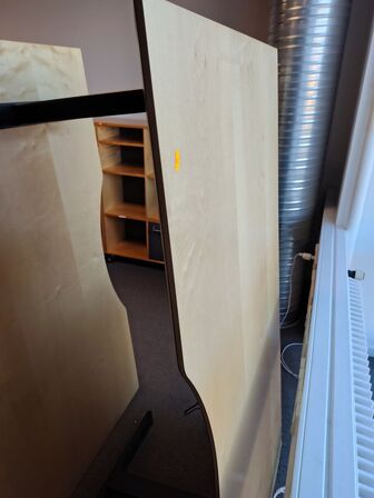 Fem hæve/sænkeborde assorterede