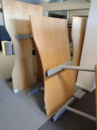 Tre hæve/sænkeborde assorterede