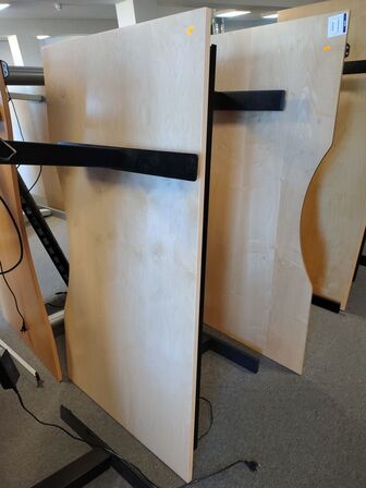 Fem hæve/sænkeborde assorterede