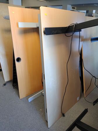 Otte hæve/sænkeborde assorterede