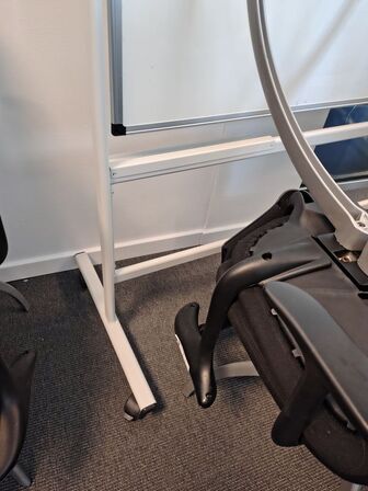 Whiteboard på stativ 