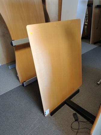 Tre hæve/sænkeborde assorterede