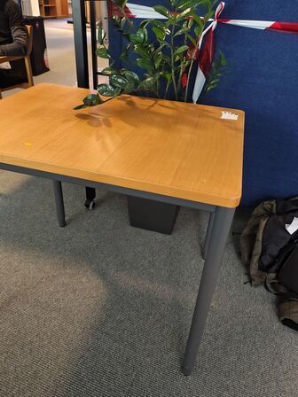 Bord med stol 