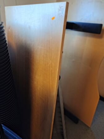 Fem hæve/sænkeborde assorterede