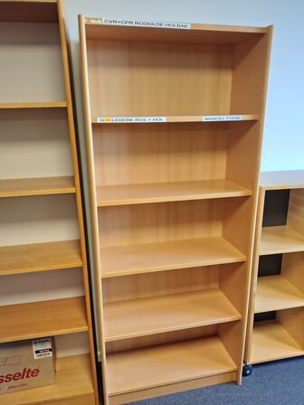 To reoler, assorterede