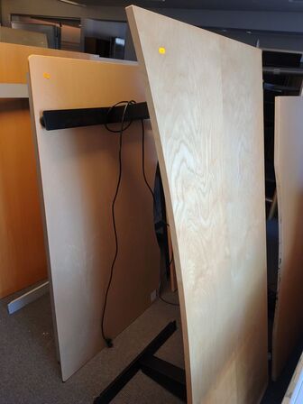 Otte hæve/sænkeborde assorterede