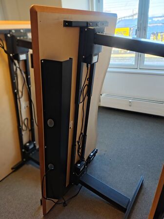 Fem hæve/sænkeborde assorterede