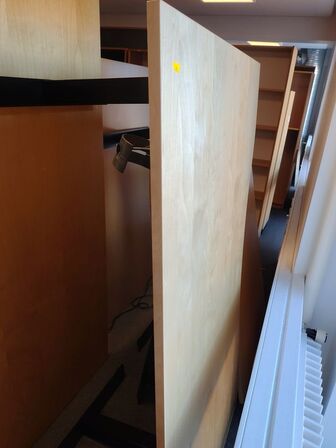 Fem hæve/sænkeborde assorterede