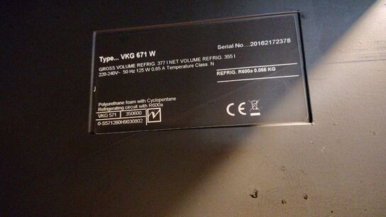 Vinkøleskab VKG 671 W