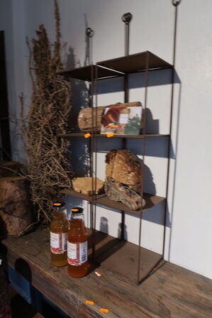 2 stk. metalopsatser med indhold