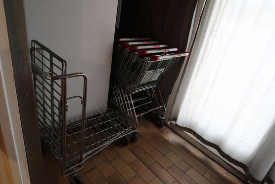 7 stk. indkøbsvogne