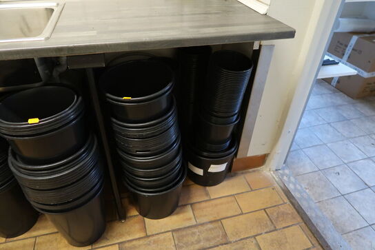 Div. Spande samt vaser m.m.