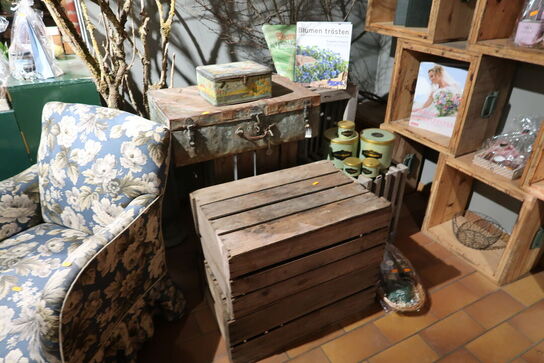 Metalkuffert, div. Trækasser uden indhold