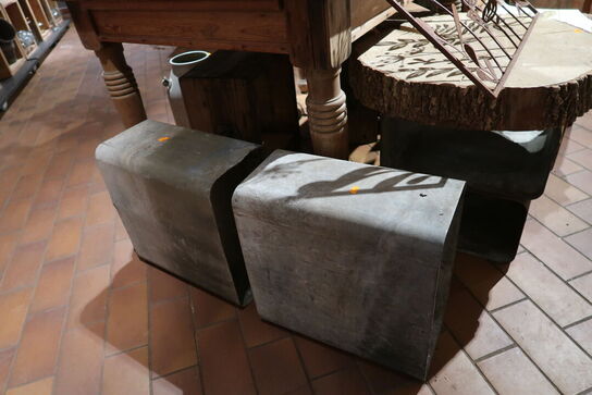 Stol samt div. Kasser