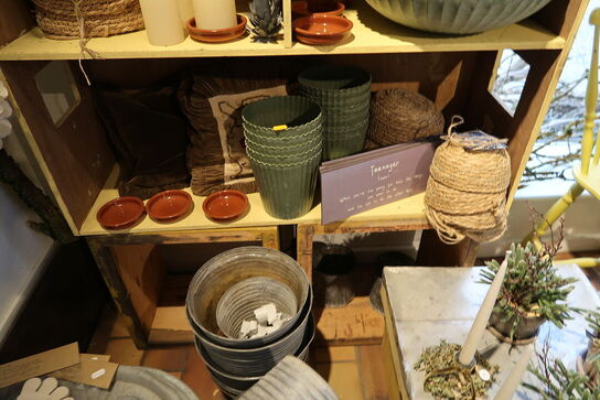 Div. Krukker, vaser samt tørrede blomster