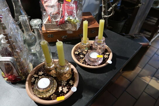 2 stk. dekorationer med stearinlys