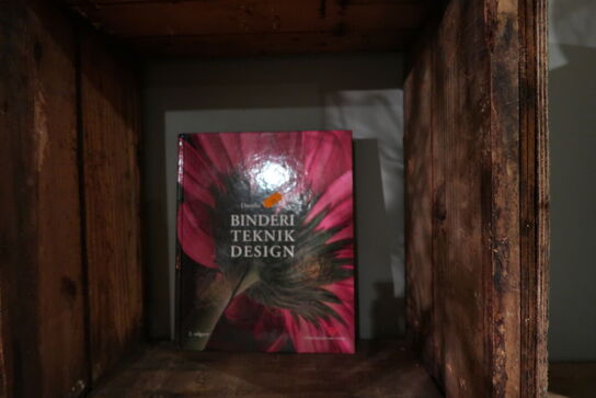 Div. Pyntegenstande, bøger m.m.