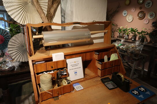 Pakkedisk med indhold