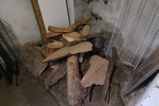 Div. Træ samt papkasser