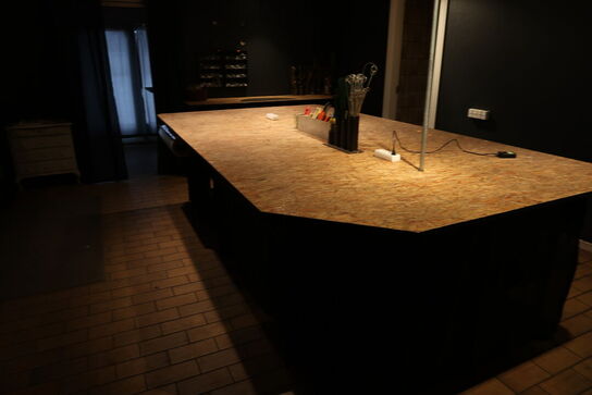 Arbejdsbord med indhold