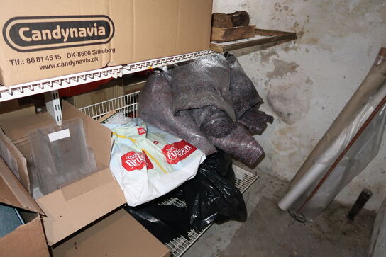 Div. Dele til dekorationer, pyntegenstande, service KONGENS LYNGBY m.m.