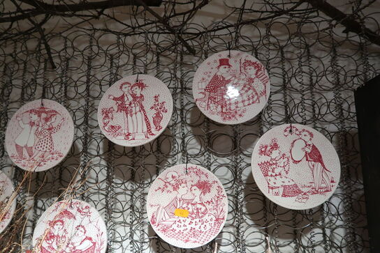 Metalnet med platter BJØRN VINBLAD