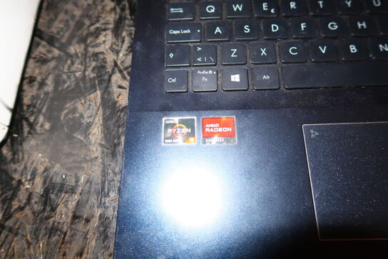 Bærbarcomputer ASUS TM420U