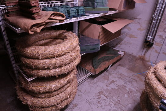 Div. Dele til dekorationer, pyntegenstande, service KONGENS LYNGBY m.m.