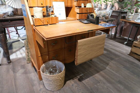 Pakkedisk med indhold