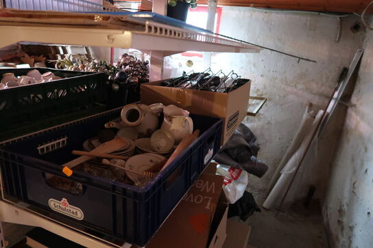 Div. Dele til dekorationer, pyntegenstande, service KONGENS LYNGBY m.m.