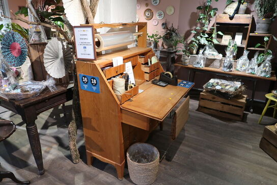 Pakkedisk med indhold