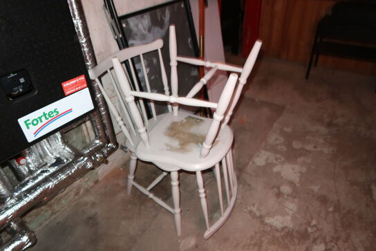 Div. Dele til dekorationer, pyntegenstande, service KONGENS LYNGBY m.m.