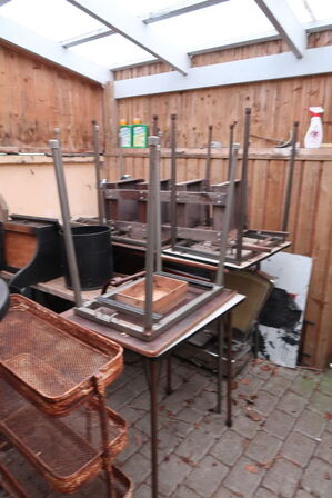 Div. Butiksinventar, fotolamper, borde, reoler m.m.