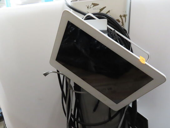 Konferrencesystem på stativ CISCO MX300 og Touch 10 (MOMSFRI)