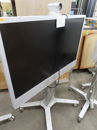 Konferrencesystem på stativ CISCO MX300 og Touch 10 (MOMSFRI)