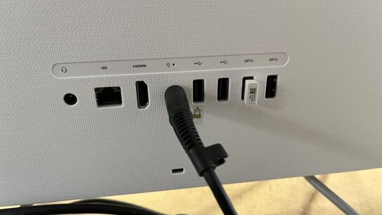 24" HP All-in-One PC + Mus, Tastatur