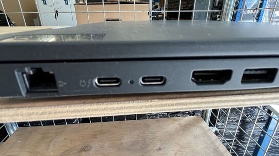 Bærbar LENOVO Thinkpad T16