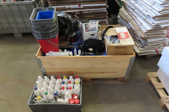 Palle med rengøringsarktikler