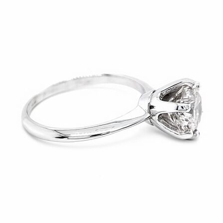2.02 ct. naturlig brillant solitaire ring af 14 kt hvidguld. IGI